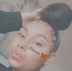 Meet your Posher, Rayna